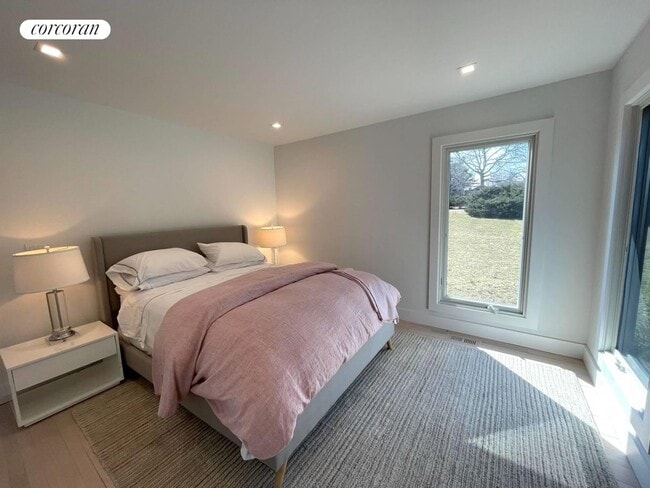 Building Photo - 54 Westmoreland Dr