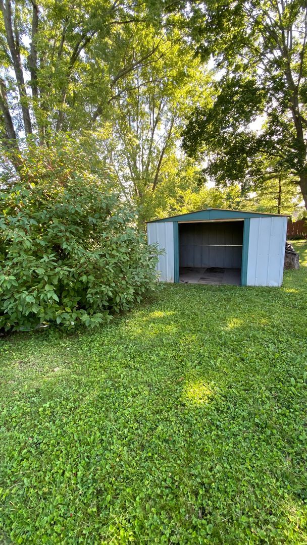 Building Photo - 611 Greene Ave