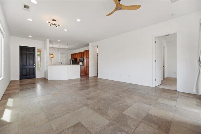 Building Photo - 81916 Avenida Del Toro