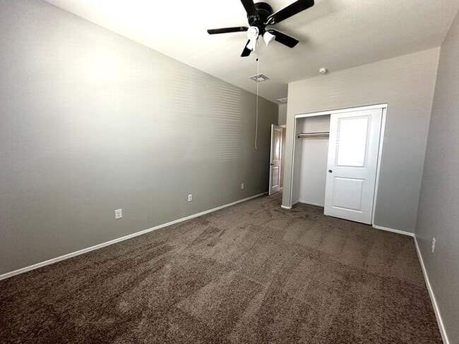 Building Photo - Stunning 4-bedroom, 2-bathroom home located in the vibrant community of Sahuarita, AZ