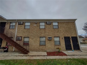 Building Photo - 7731 Diven St