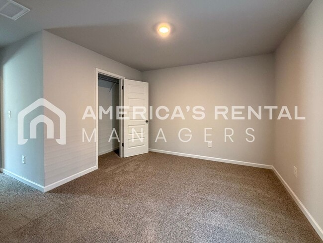 Building Photo - 651 Antler Wy