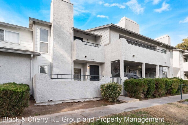 Building Photo - 1 br, 1.5 bath House - 1628 Justin Court