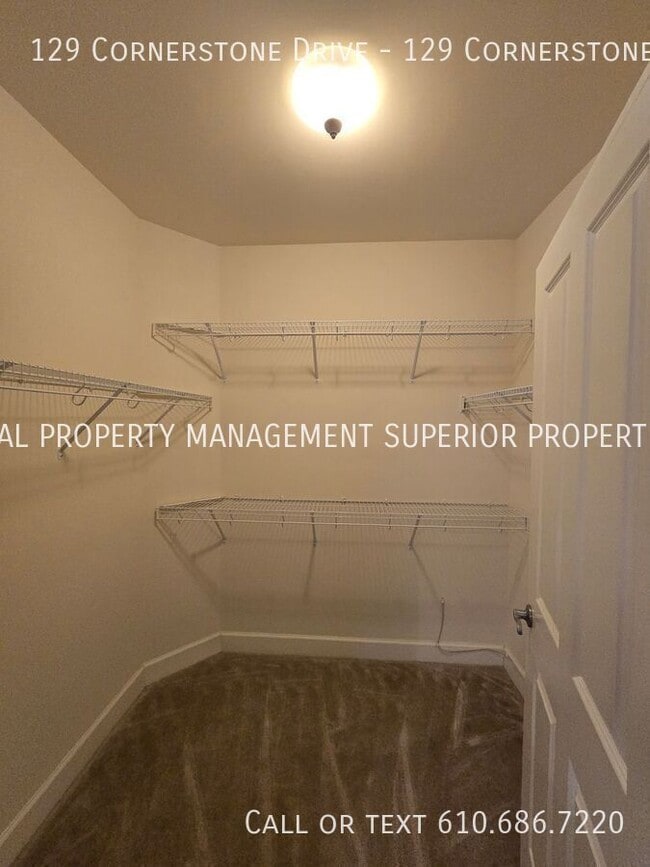 Building Photo - 129 Cornerstone Dr