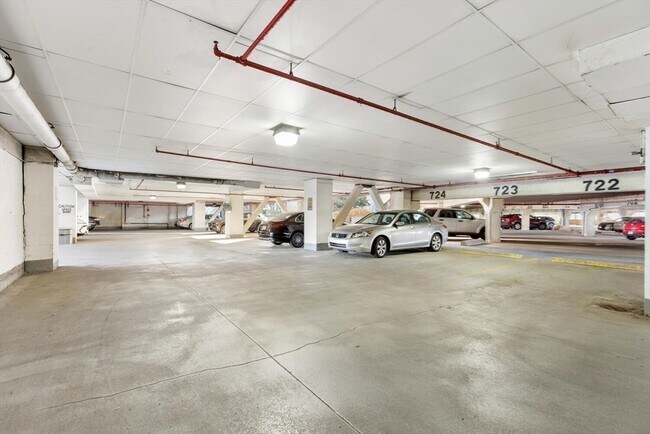 Building Photo - 376 Ocean Ave