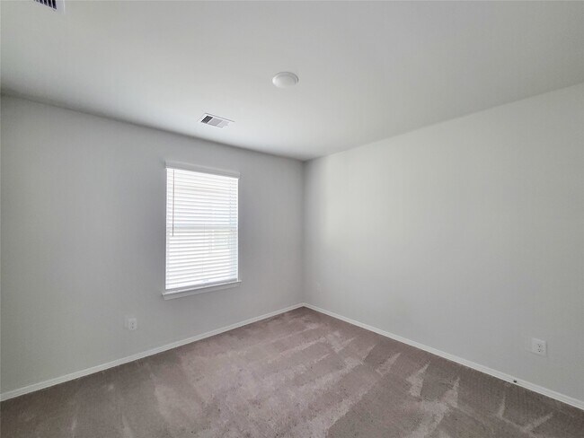 Building Photo - 23330 Kinsfolk Dr