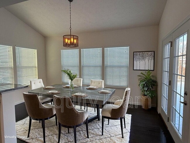 Building Photo - 5686 E Senour Dr