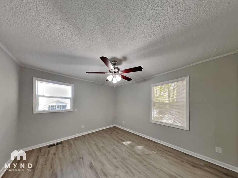 Building Photo - 116 Barbee Rd SW
