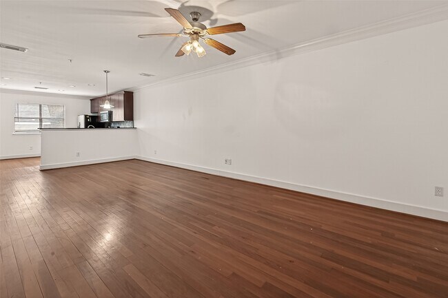 Building Photo - 1342 Rutland St