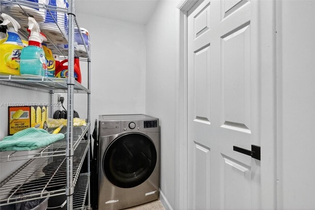 Building Photo - 1820 N 56th Ave