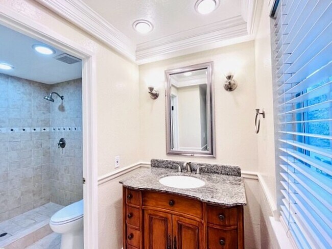 Building Photo - NEWLY RENOVATED- 4BD/2BA, Single-Family Home in Twin Creeks Area of San Ramon- Available NOW!