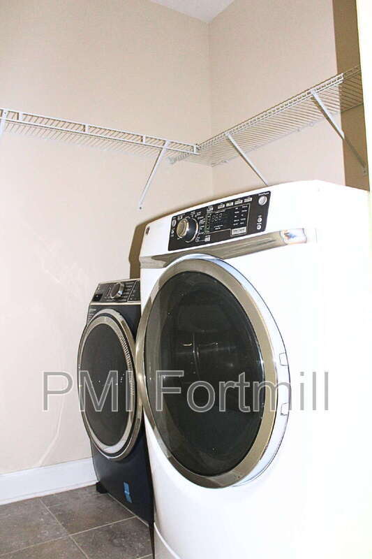 Building Photo - 4417 Carrington Dr