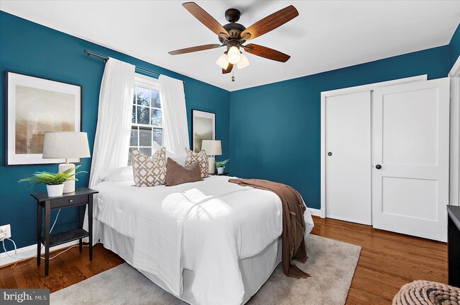 Building Photo - 312 Small Ct