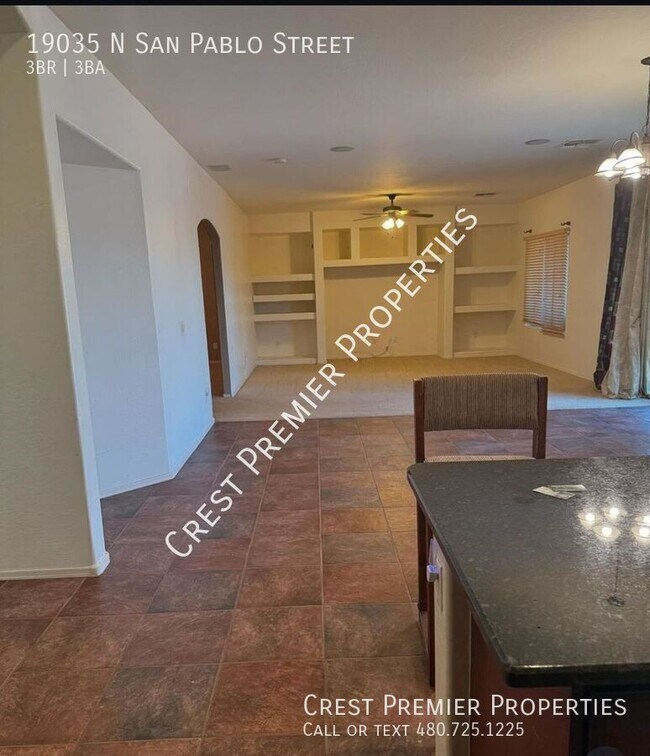 Building Photo - 19035 N San Pablo St