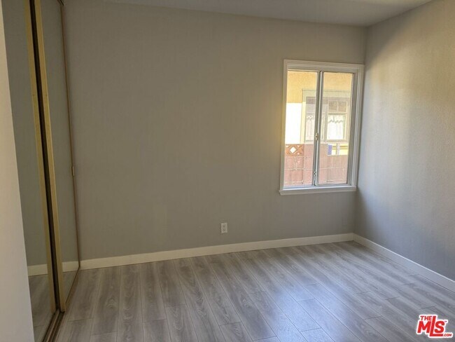 Building Photo - 6556 Forbes Ave