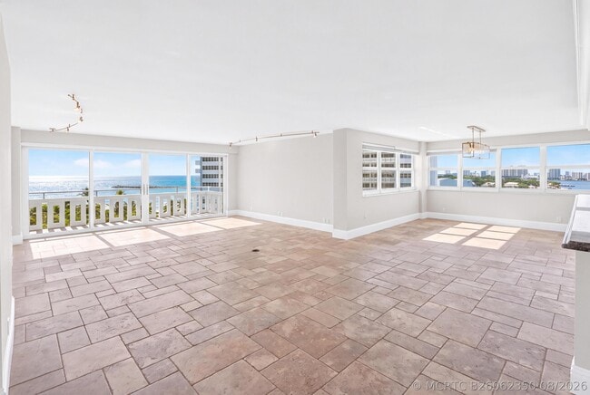 Building Photo - 2000 S Ocean Dr