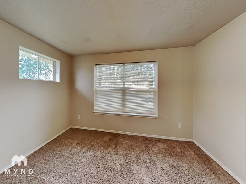 Building Photo - 17538 SW Wapato St