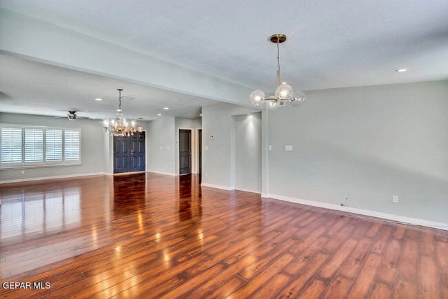 Building Photo - 9208 Shaver Dr