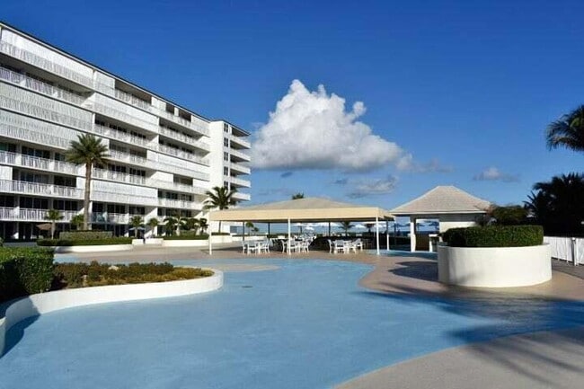Building Photo - 3546 S Ocean Blvd