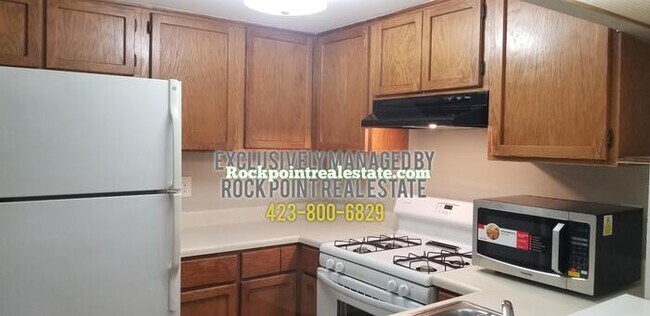 Building Photo - Great Townhome in Hixson!