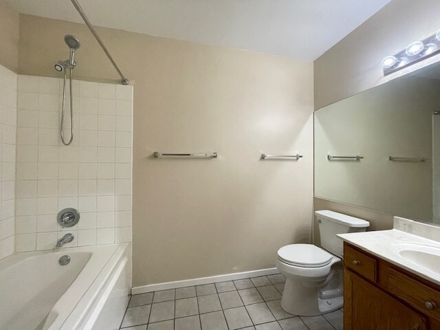 Building Photo - 1000 W Adams St