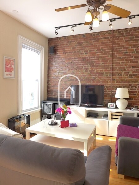 Building Photo - 49 Delle Ave