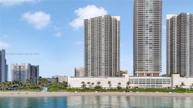 Building Photo - 1850 S Ocean Dr