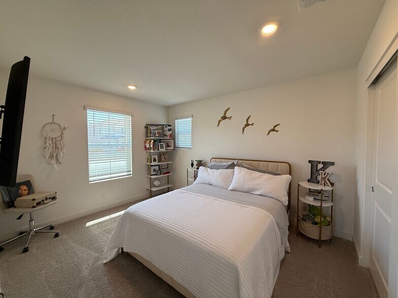 Building Photo - 3644 Bitonto Ln