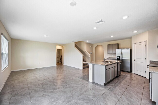 Building Photo - 17308 Reserva Dr