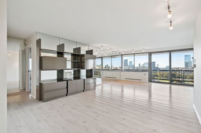 Building Photo - 2401 Pennsylvania Ave