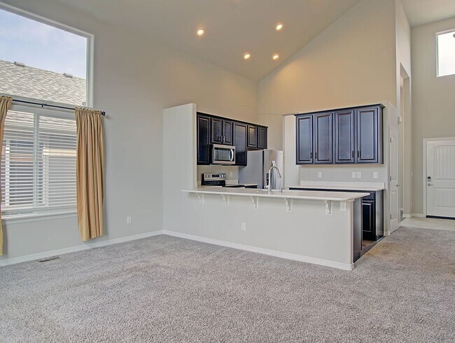 Building Photo - 10801 Saco Dr