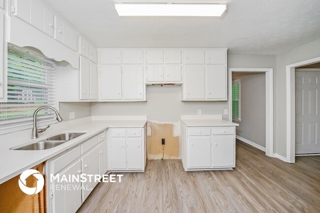 Building Photo - 188 Bridgewood Dr SE