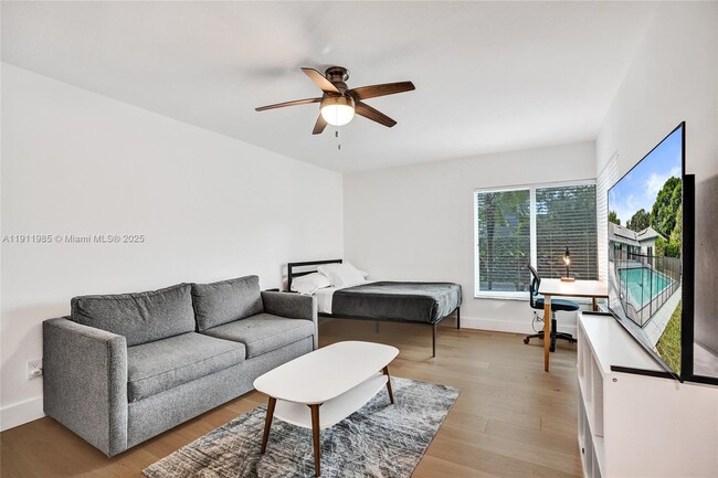 Building Photo - 1020 Bayberry Point Dr