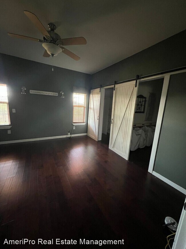 Building Photo - 2 br, 2 bath House - 627 Maxwell St.