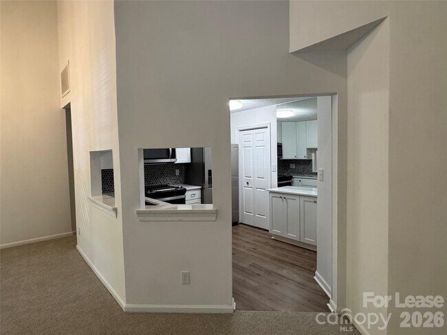 Building Photo - 6523 Clavell Ln