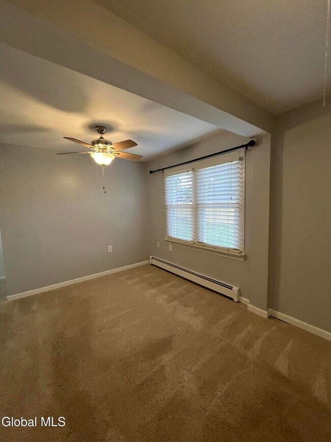 Building Photo - 36 Glenville St