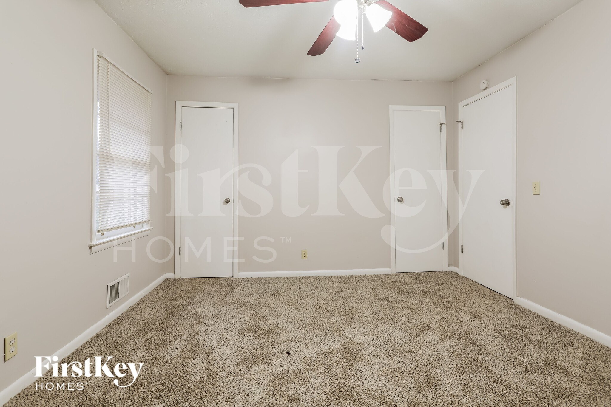 Building Photo - 1314 White Oak Ct SE