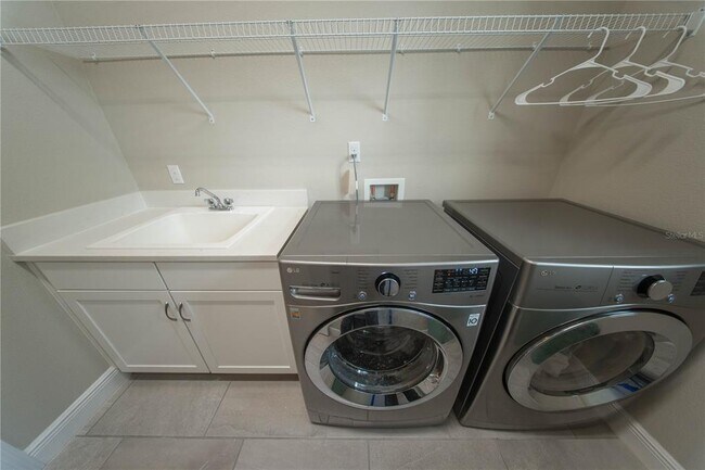 Building Photo - 12601 Bovet Ave