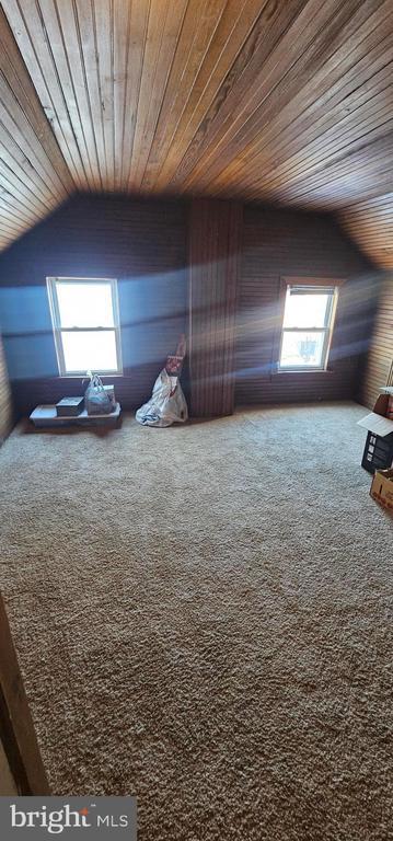 Building Photo - 305 Haven St