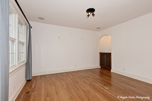 Building Photo - 756 Stonegate Rd