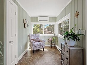 Building Photo - Welcome to the home of your dreams! This g...