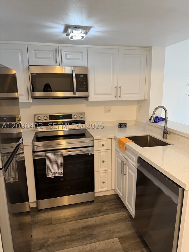 Building Photo - 675 NW 85th Ct