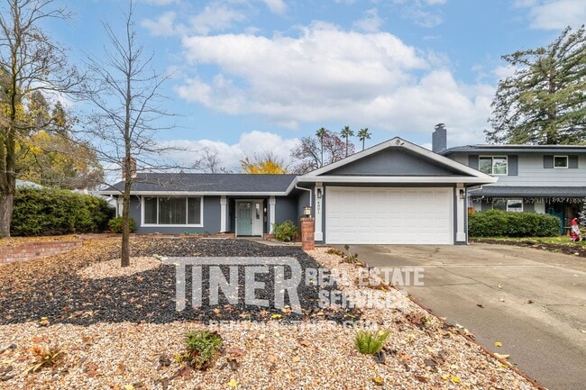 Primary Photo - 4801 Papaya Dr