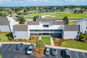 Building Photo - 4726 Bay Point Rd