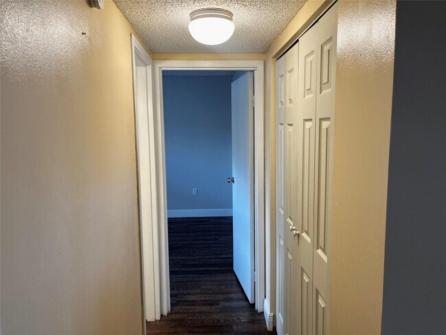 Building Photo - 8351 Sands Point Blvd