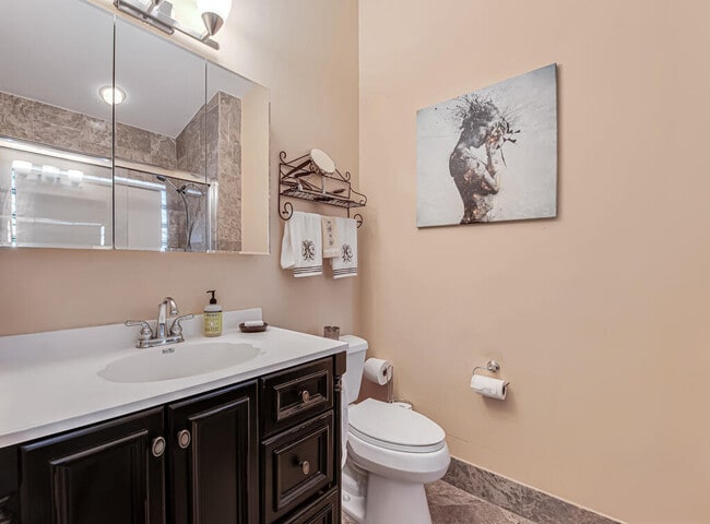 Building Photo - 6255 Timberlakes Way