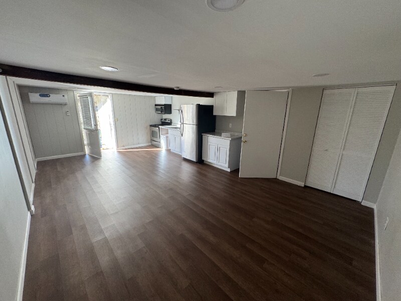 Building Photo - 5053 Speedway Rd