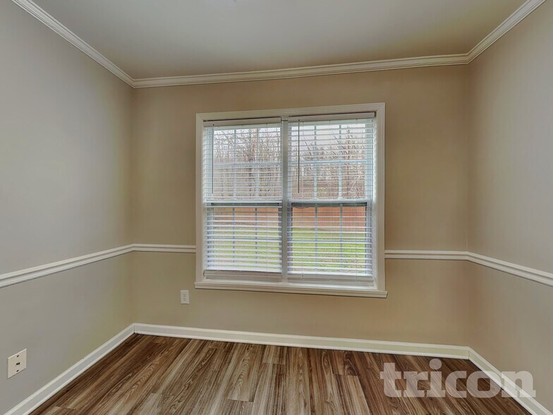 Building Photo - 4097 Village Park Ct