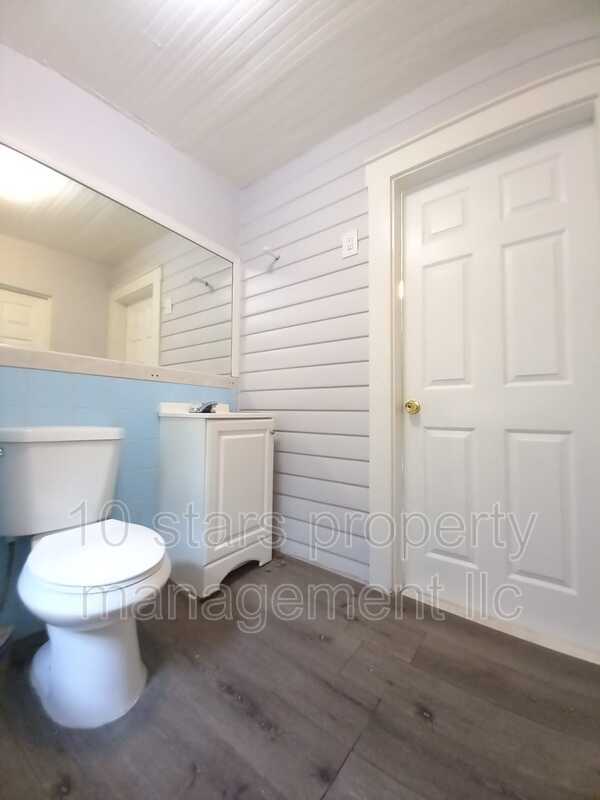 Building Photo - 3450 13th Ave S