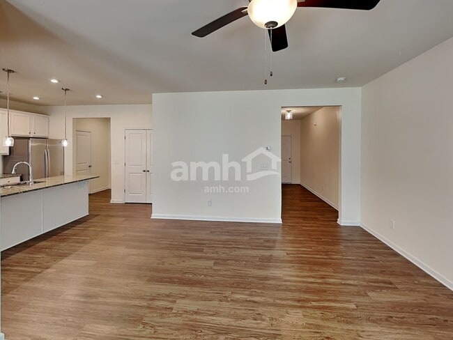 Building Photo - 710 Woodall Rd